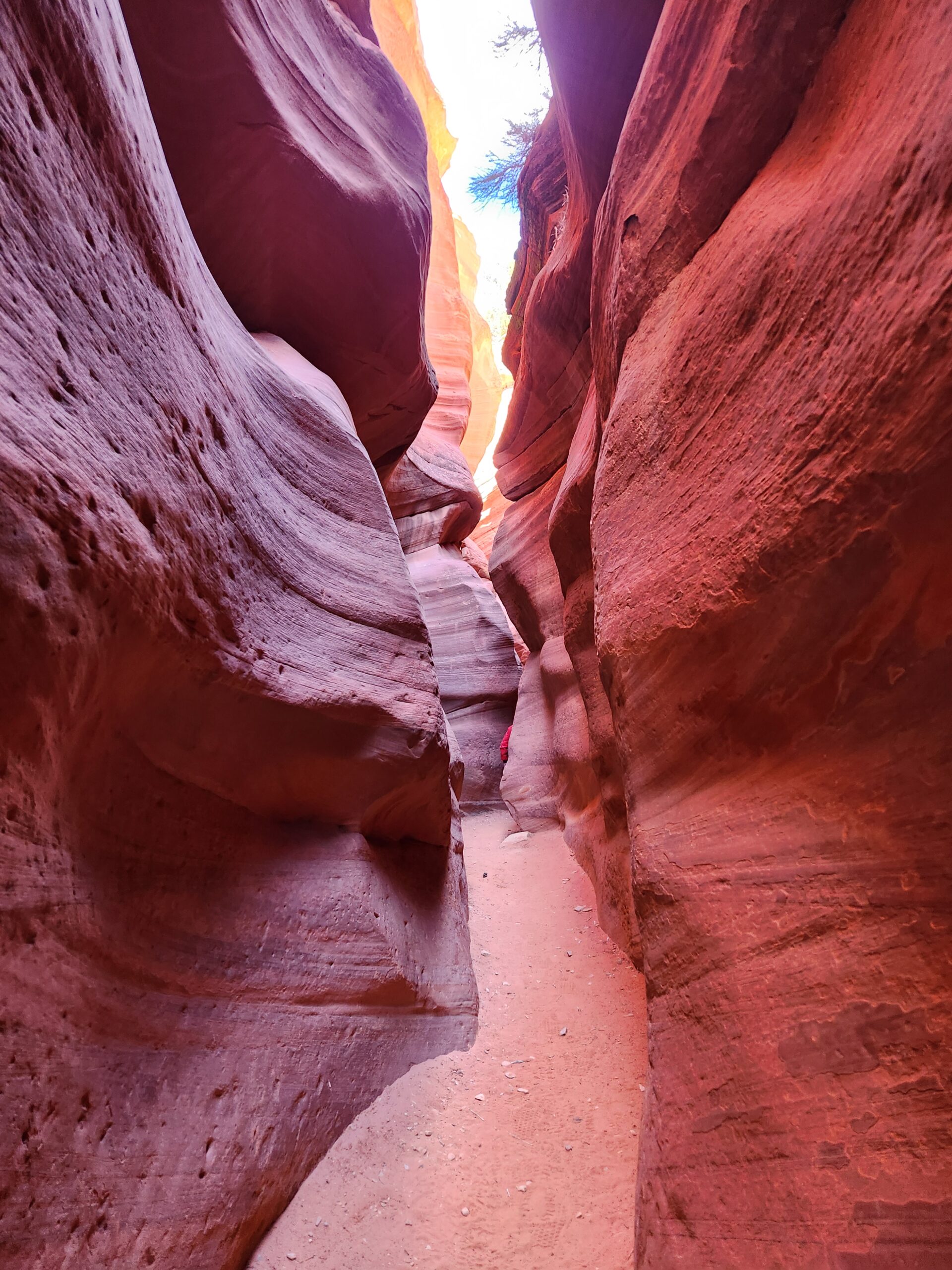 Peek-a-Boo Slot Canyon – April 6, 2024